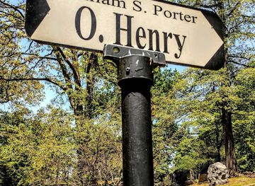 north-carolina/asheville/attraction/riverside-cemetery