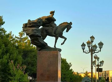 uzbekistan/andijan-region/attraction/statue-of-z-m-babur