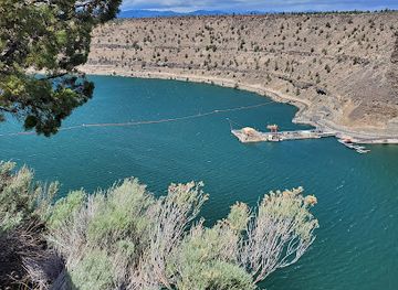 oregon/central-oregon/attraction/round-butte-overlook-park