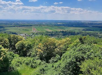 hungary/vertes-mountains/attraction/somlo-lookout