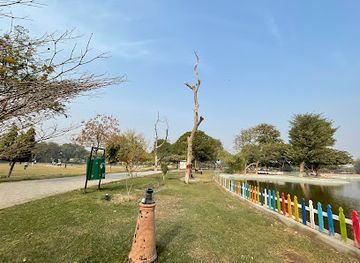 pakistan/cholistan-desert/attraction/bahawalpur-water-lake