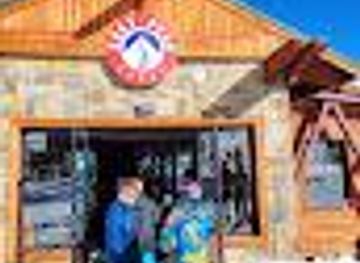 california/lake-tahoe/attraction/east-peak-lodge-winter-only