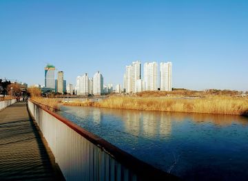 south-korea/gyeonggi-province/attraction/urban-levee-in-glp