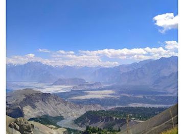 pakistan/deosai-national-park/attraction/khantabsa-valley
