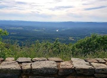 virginia/luray-caverns/attraction/signal-knob-overlook