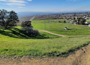 california/livermore/attraction/holdener-park