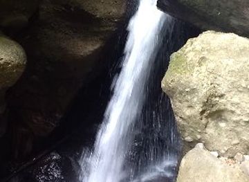 saint-lucia/canaries/attraction/boulder-falls