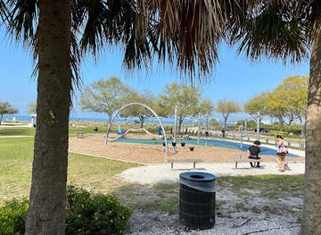 florida/tampa-bay-area/attraction/cypress-point-park