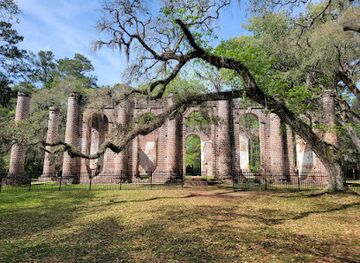 south-carolina/lowcountry/attraction/old-sheldon-church-ruins