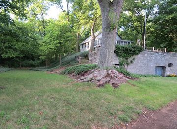 ohio/lake-erie-islands/attraction/north-bass-island