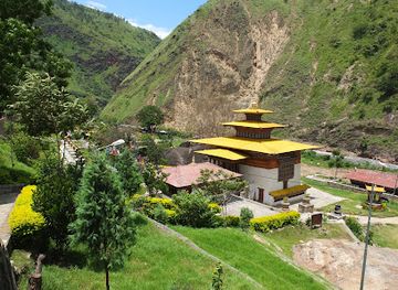 bhutan/mongar/attraction/gom-kora