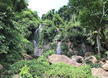 india/northeast-india/attraction/tokolangso-waterfall