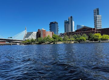 massachusetts/boston/back-bay/attraction/boston-duck-tours-prudential-center-departure-location