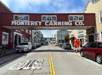 california/carmel-by-the-sea/attraction/700-cannery-row