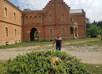 romania/bacau/attraction/arboretum-hemeius