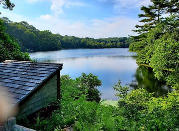 rhode-island/burlingame-state-park/attraction/historic-hale-house