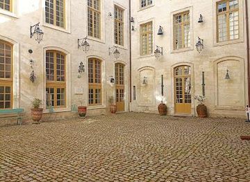 france/nimes/attraction/palais-du-roure