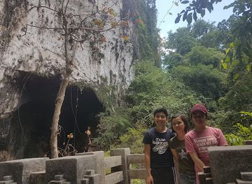 philippines/central-luzon/attraction/bahay-paniki-cave