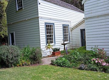 new-zealand/northland/attraction/butler-point-whaling-museum