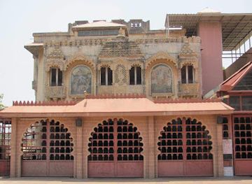 india/ahmedabad/attraction/shree-vallabh-sadan-haveli