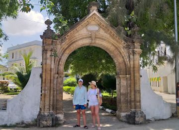 tanzania/zanzibar-city/stone-town/attraction/old-portuguese-arch