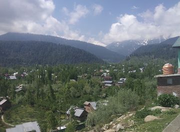 india/gulmarg/attraction/royalskiergulmarg