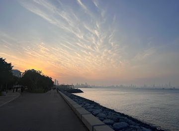 kuwait/al-ahmadi-governorate/attraction/marina-walk-seaside