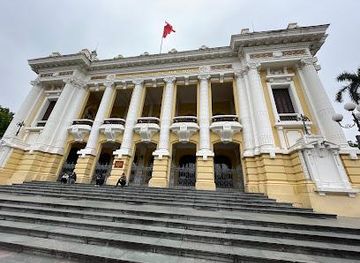 vietnam/hanoi/attraction/crossing-vietnam-tour