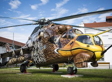 hungary/alfold-great-hungarian-plain/attraction/reptar-szolnok-aviation-museum