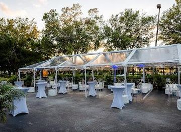 florida/orlando/attraction/howl-at-the-moon-orlando