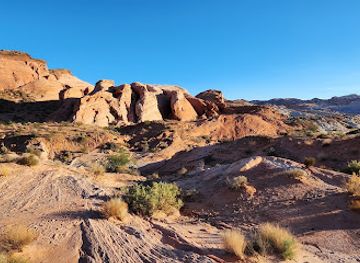 nevada/valley-of-fire-state-park/attraction/fire-wave-trailhead