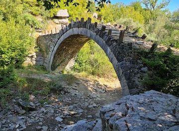 greece/ioannina/attraction/kapetan-arkouda-bridge