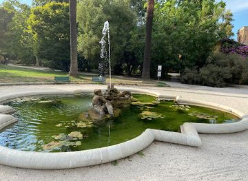 italy/rome/trastevere/attraction/fontana-dei-tritoni