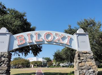 mississippi/gulf-coast-beaches/attraction/hurricane-katrina-memorial