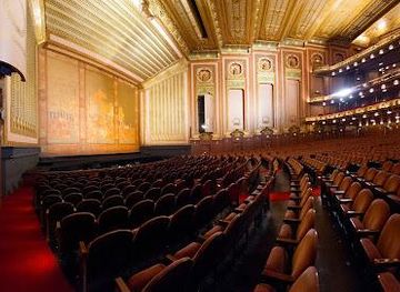 illinois/oak-lawn/attraction/lyric-opera-of-chicago