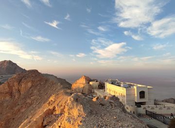 united-arab-emirates/al-ain/jebel-hafeet/attraction/sunrise-view-point-jabel-hafeet
