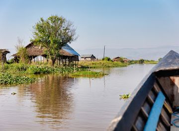 myanmar-burma/inle-lake/attraction/shwe-inn-dein-pagoda