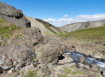 iceland/langjökull-glacier/attraction/selgil-hot-spring