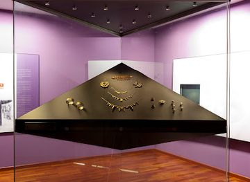 spain/extremadura/attraction/centro-de-interpretacion-del-tesoro-de-aliseda