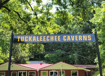 Tuckaleechee Caverns