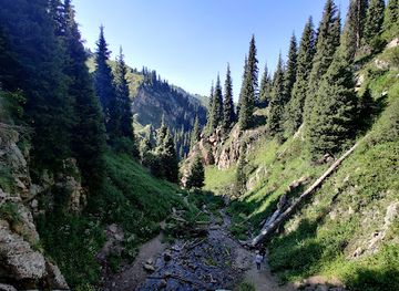 kazakhstan/ile-alatau-national-park/attraction/gorge-gorel-nik
