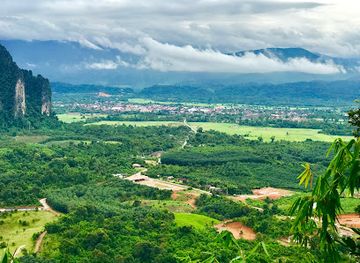 laos/xaisomboun-province/attraction/pha-ngern-silver-cliff-view-point