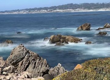 california/monterey/attraction/china-rock-vista-point