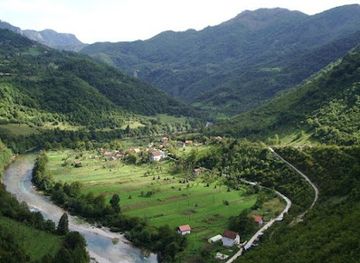 bosnia-and-herzegovina/herzegovina-neretva-canton/attraction/dzajica-buk