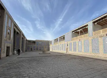Toshhovli Palace