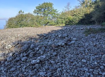 denmark/bornholm/landmark/salene-gravplads-oldtid