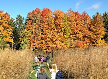 wisconsin/kettle-moraine/attraction/retzer-nature-center
