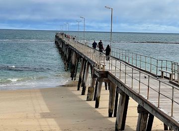 australia/north-east-south-australia/attraction/port-noarlunga-jetty