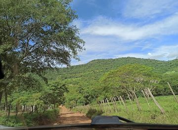 paraguay/ybyturuzu/attraction/salto-san-vicente