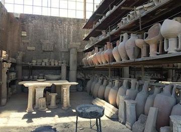 italy/pompeii/attraction/granaries-of-the-forum
